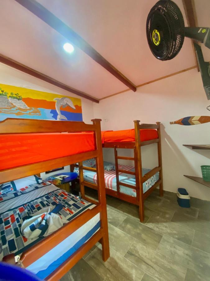 Acuarios Hostal Playa Ladrilleros Luaran gambar